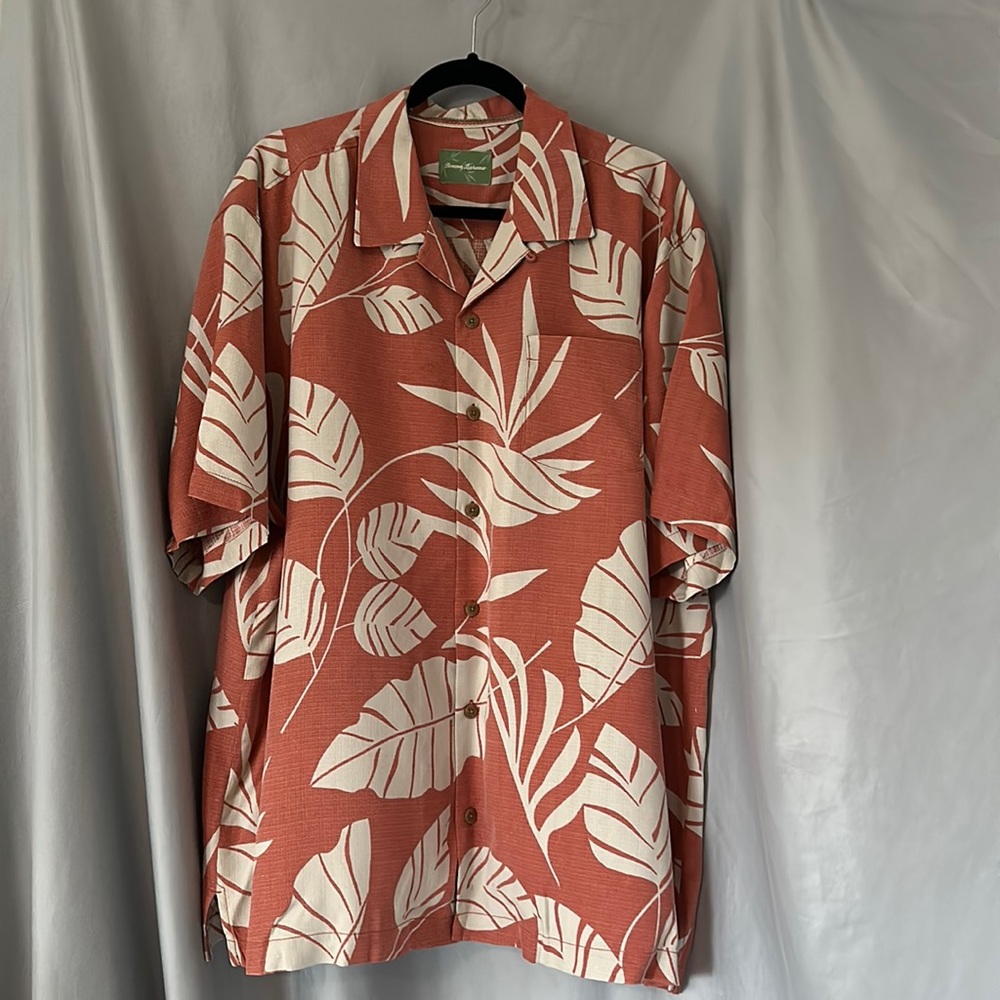 Tommy Bahamas silk Hawaii shirt